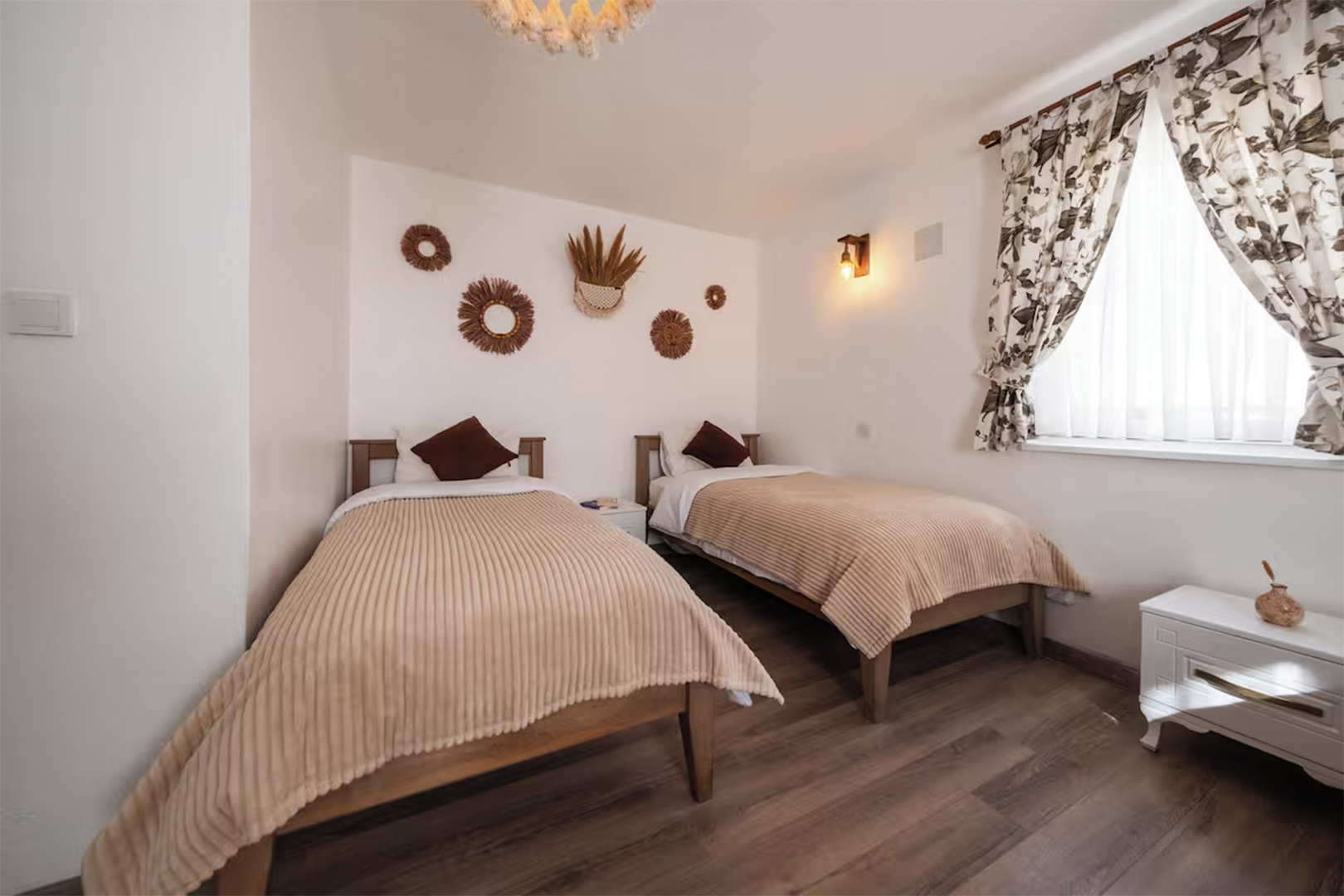Yesim Room